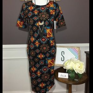 LuLaRoe Julia (S)